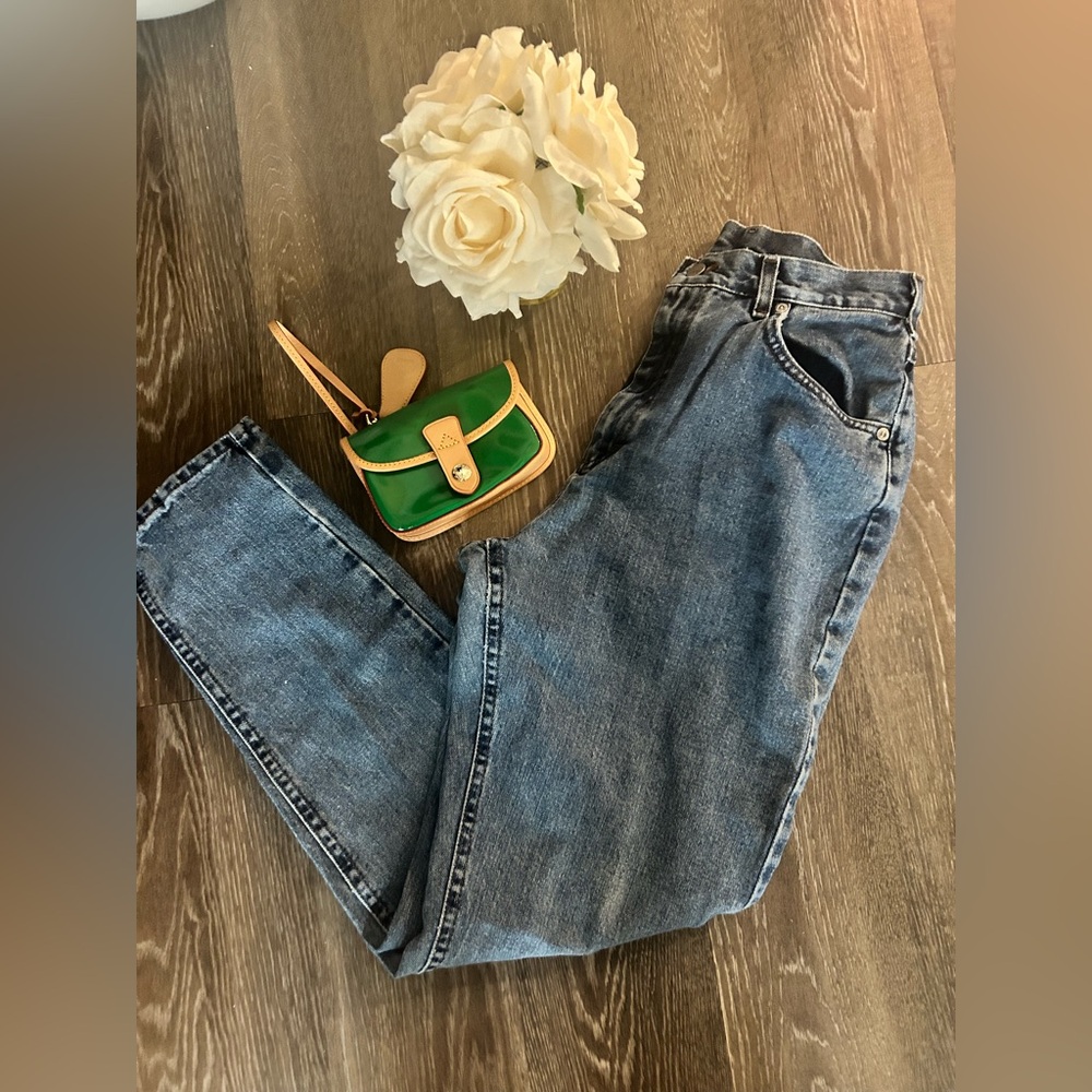 Lee Rivited 90’s, VTG, Women's Classic Straight Leg Denim Jeans, size 12 - Picture 2 of 5